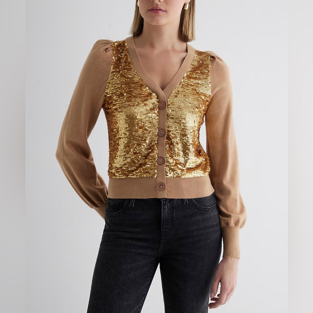 🌸NEW EXPRESS SEQUIN BOTTON FRONT CARDIGAN WOMEN’S Size XS With Tags.